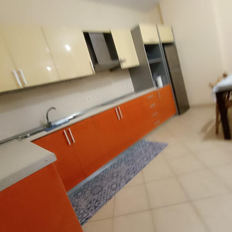 JEPET APARTAMENT 2+1 ME QIRA VLORE!