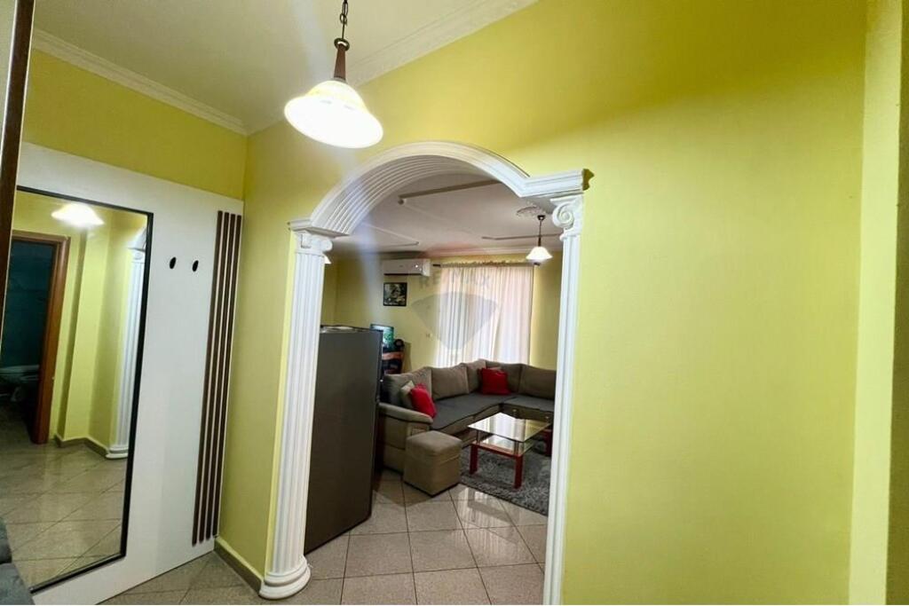 APARTAMENT 2+1+2 + PARKIM ME QIRA NE ASTIR