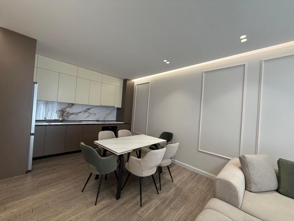 Apartament 2+1 me qera prane TEG