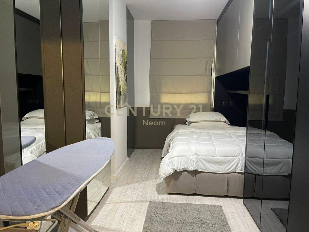 Qira, Apartament 2+1 te Nobis, Liqeni i Tiranës!