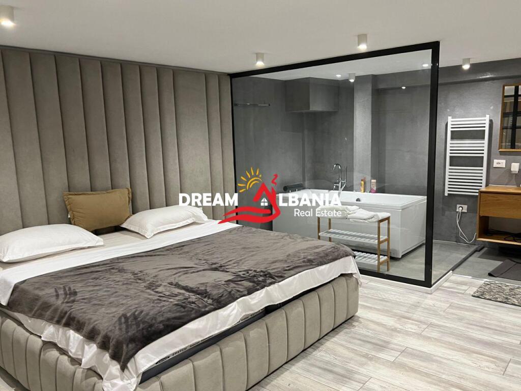 Jepet me qera duplex tek rruga e Kavajes prane Xhamise Dine Hoxha (ID 42214939)