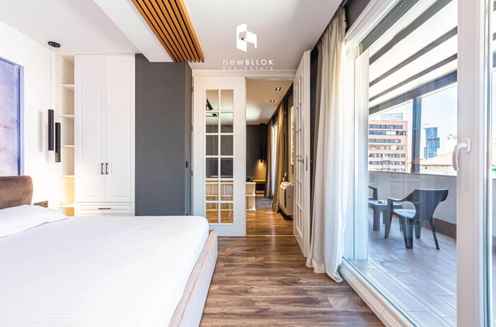 🟢 SHITET | LUXURY APARTAMENT NË QENDËR TIRANE📍 Vetëm 40 metra nga Toptani Center 💶 Çmim: 320,000€