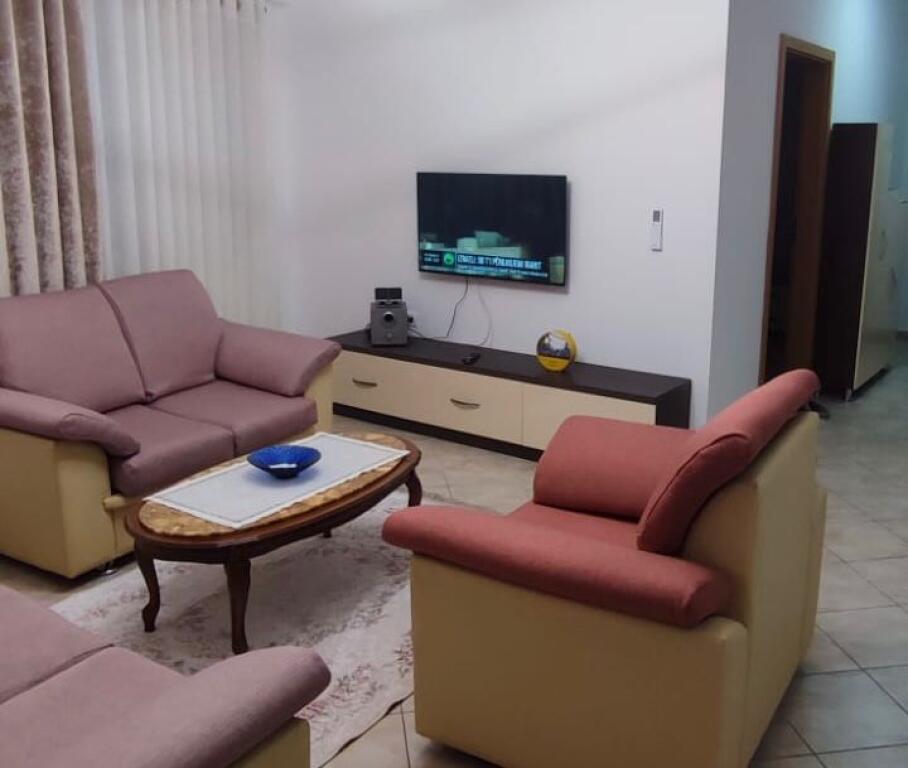 🏡 For Rent: 1+1 Apartment 📍21 Dhjetori (Kontakt Complex), Ground Floor – €520 – 70m² || Just steps away from 21 Dhjetori