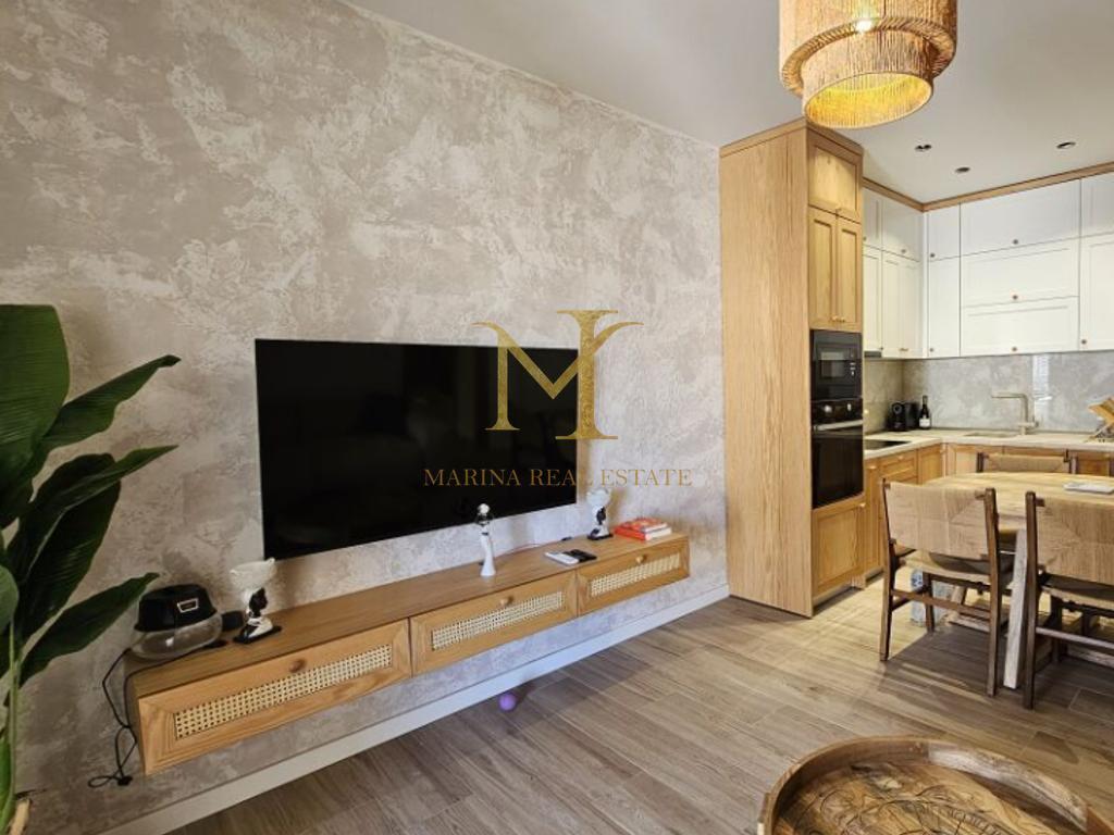 MODERN APARTMENT FOR SALE IN SAN PIETRO, LALZIO BAY!!