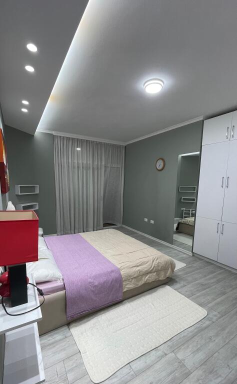 Jepet me qira 1+1 KOMUNA E PARISIT 650€
