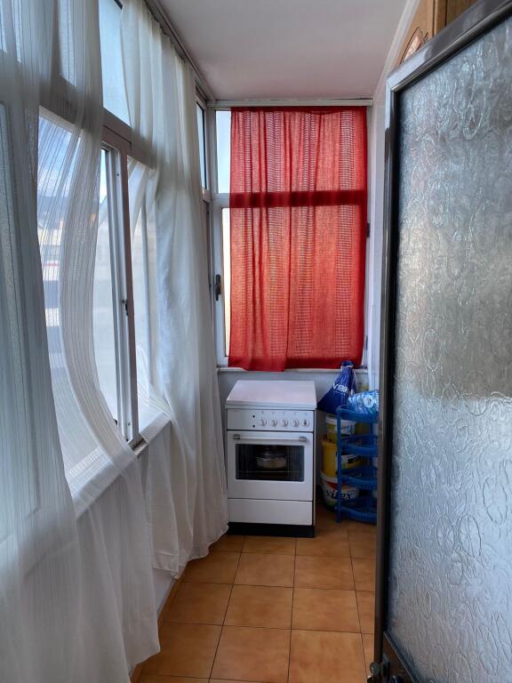 Jepet Me Qera Apartament 2+2 Tualete +1 Ballkon