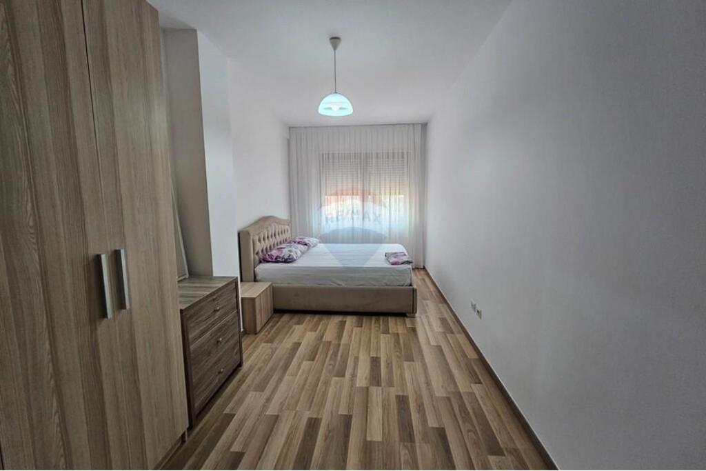 Apartament 2+1 per qira tek Rruga e Dibres!