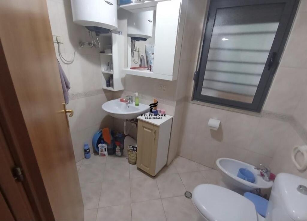 OFFICE FOR RENT 56M2 CENTER 650 EURO