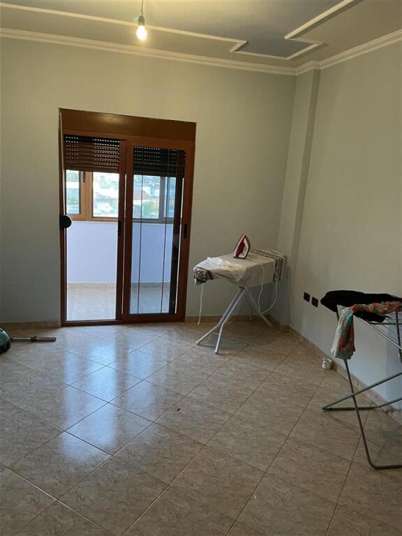 FOR RENT 2+1+1 LAPRAKE  40,000 LEKE