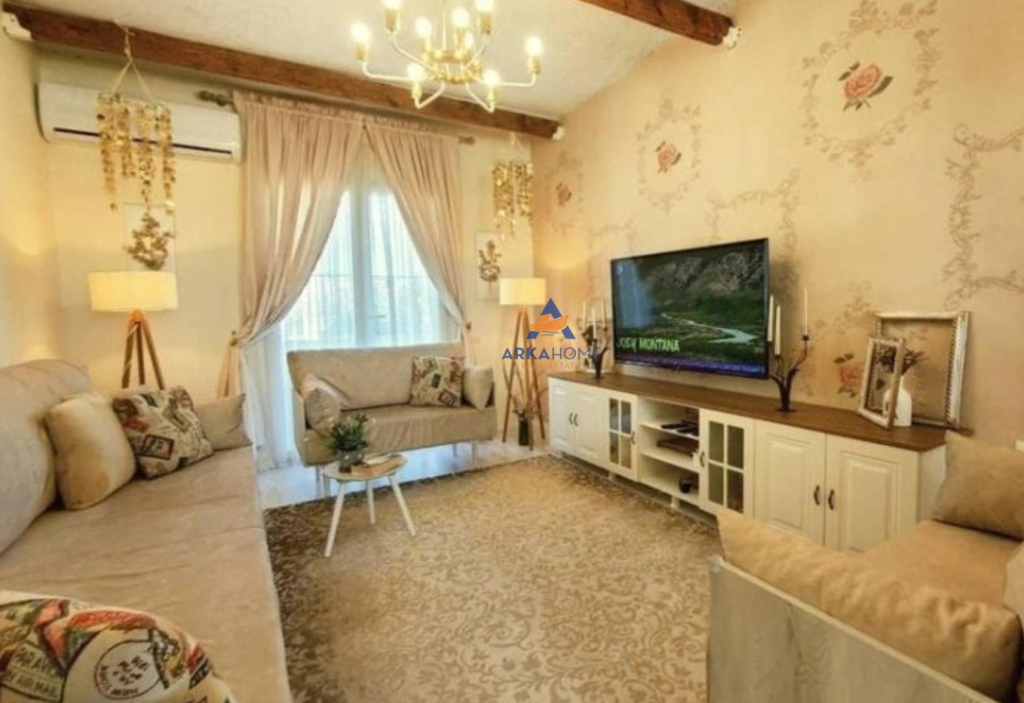 FOR SALE APARTMENT 2+1+ANNEX+BALCONY "RRUGA SIRI KODRA" 173,000 EURO.