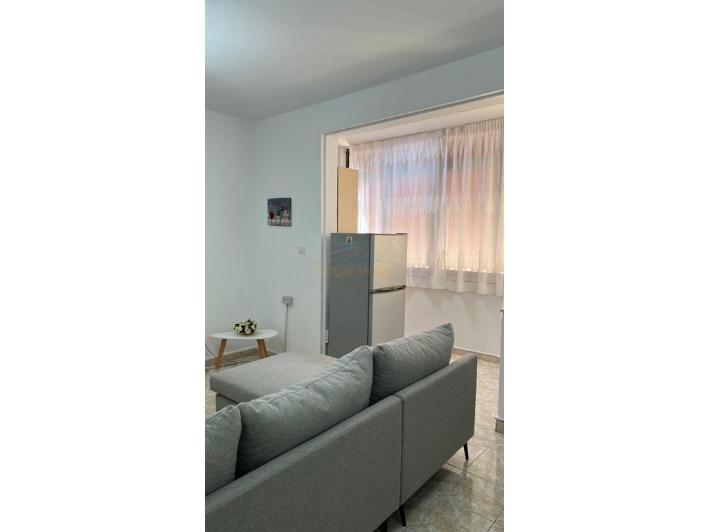 APARTAMENT 1+1 ME QERA ZOGU ZI