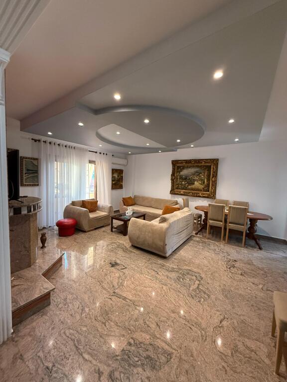 🏡Jepet me Qira Apartament 2+1+Aneks+2Ballkone | 📍Bulevardi Zogu I | 💶1000€ / muaj