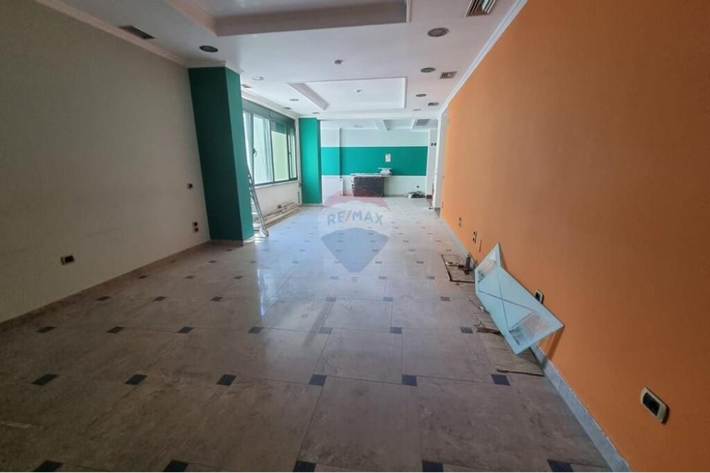 COMMERCIAL PREMISES FOR SALE AT LSI