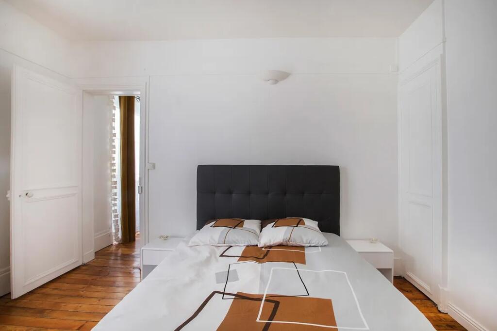 Apartament Me Qera 1+1 ne Bllok (ID B211371) Tirane.