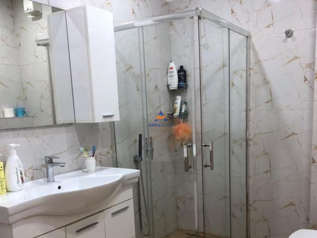 SHITET APARTAMENT 2+1+BALLKON "FRESKU" 155.000 EURO.