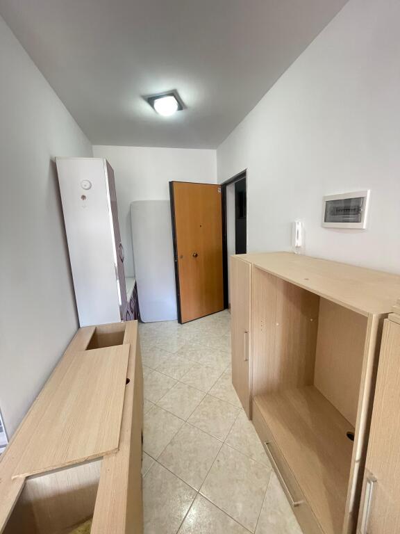 SHITET APARTAMENT 2+1 TE ISH FUSHA AVIACIONIT