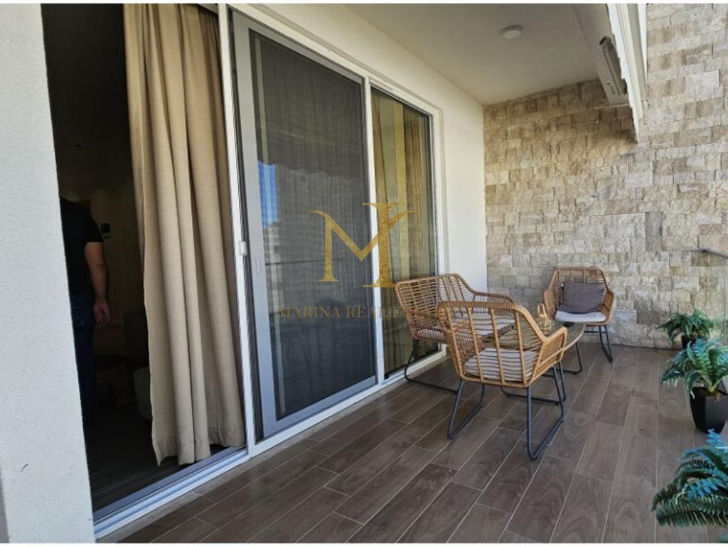 MODERN APARTMENT FOR SALE IN SAN PIETRO, LALZIO BAY!!