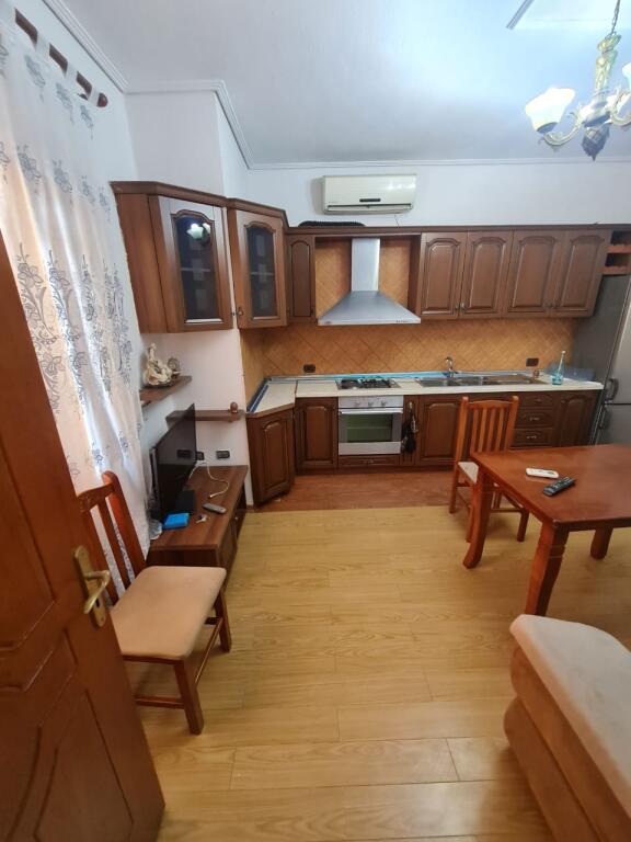 Affittasi Appartamento 1+1+1 Balcone