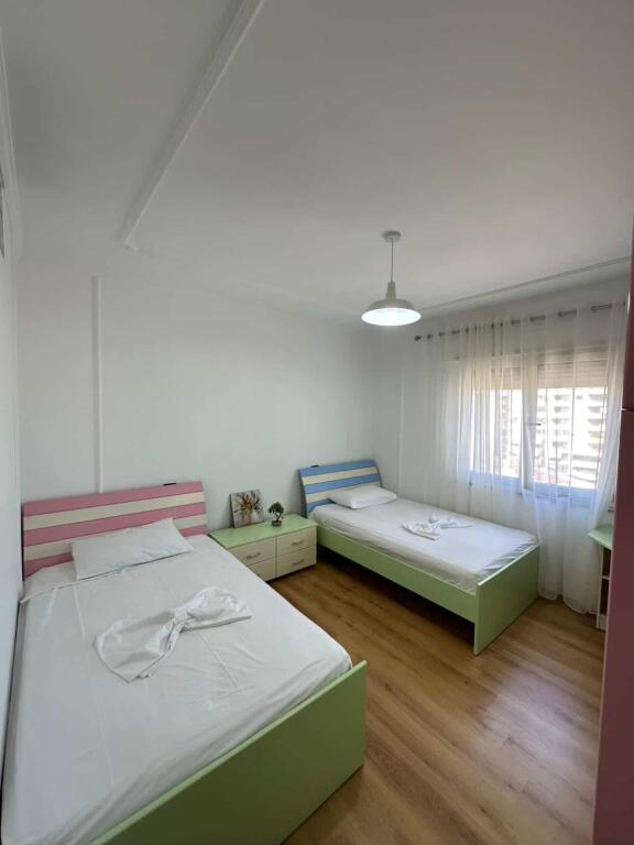 Affitto appartamento 2+1, 130 m². Durazzo, Volga