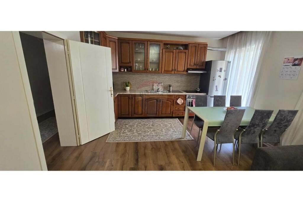 2+1 Apartment for rent Near the United School!