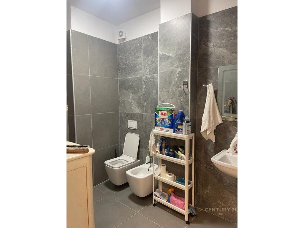 Jepet me Qira Apartament te Univers City – 2+1