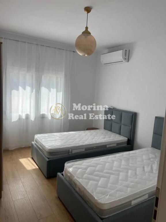 Qera, Apartament 2+1, Bulevardi Zogu I, 950 euro/muaj