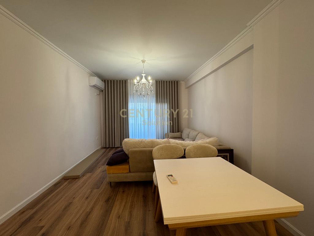 In Affitto – Appartamento 2+1 in Via Ndre Mjeda (Zona ex-Parco)