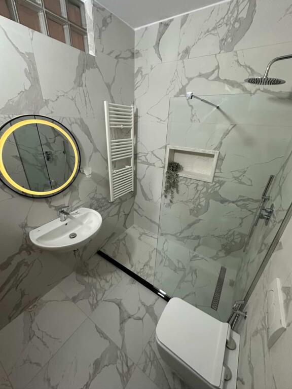 Affitto appartamento 2+1, 130 m². Durazzo, Volga