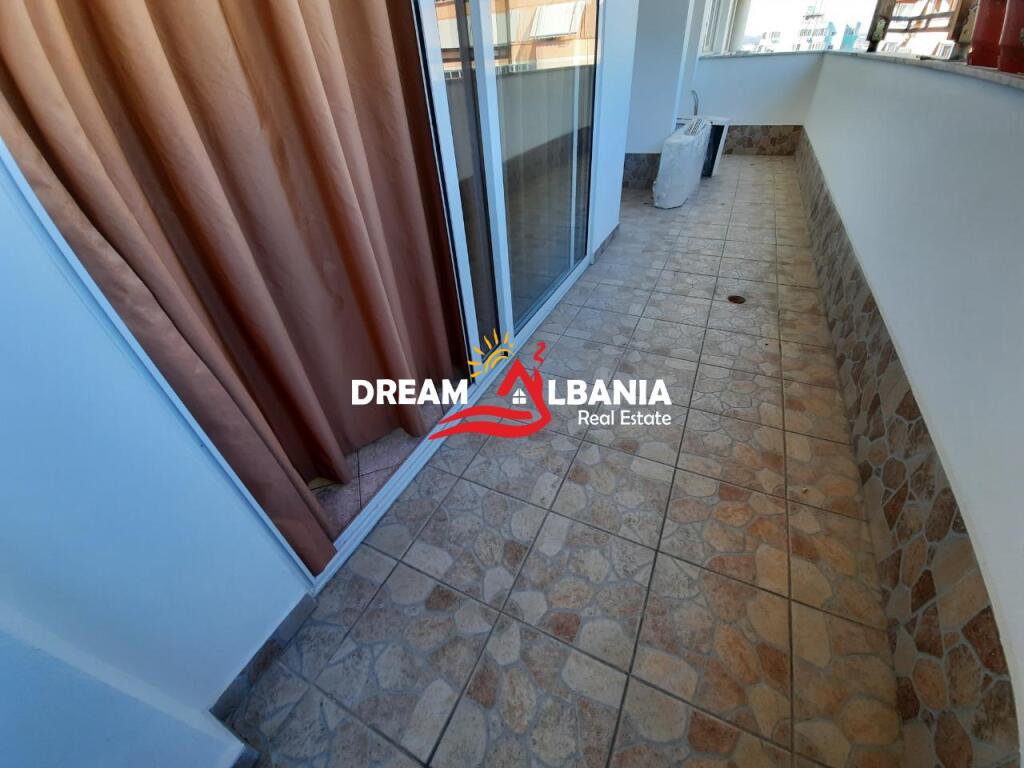 Apartament 3+1+2  me qera tek komuna e parisit prane kompleksit Kika (ID 4231259)
