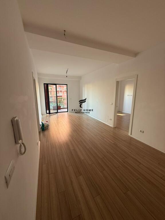 UFFICIO IN AFFITTO 115M2 VIA KAVAJES 1.300 EURO