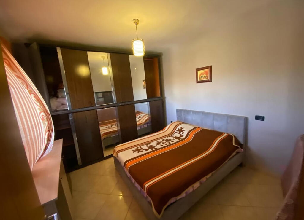 🏡 Appartamento 1+1 in affitto alla fine del Nuovo Viale, Tirana