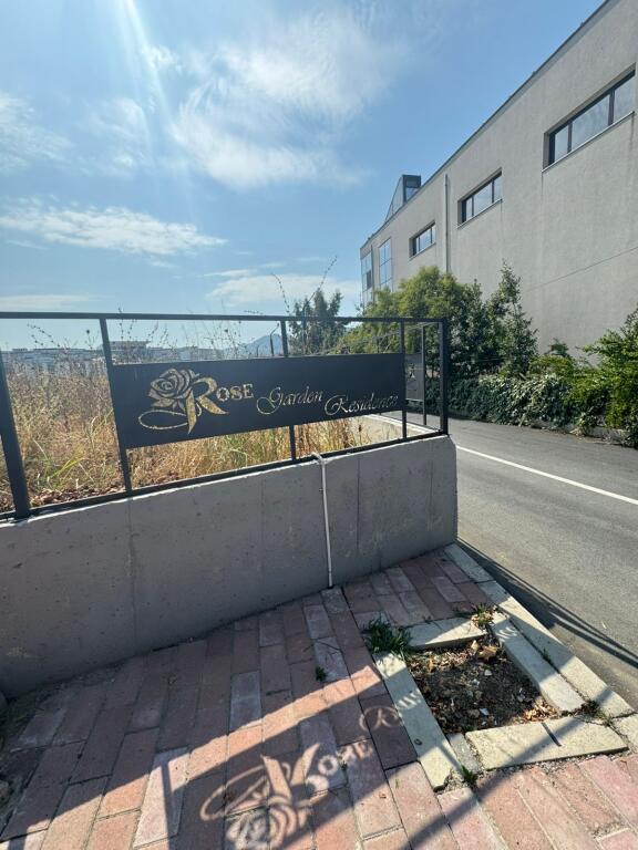 super appartamento in affitto al rose garden a TEG