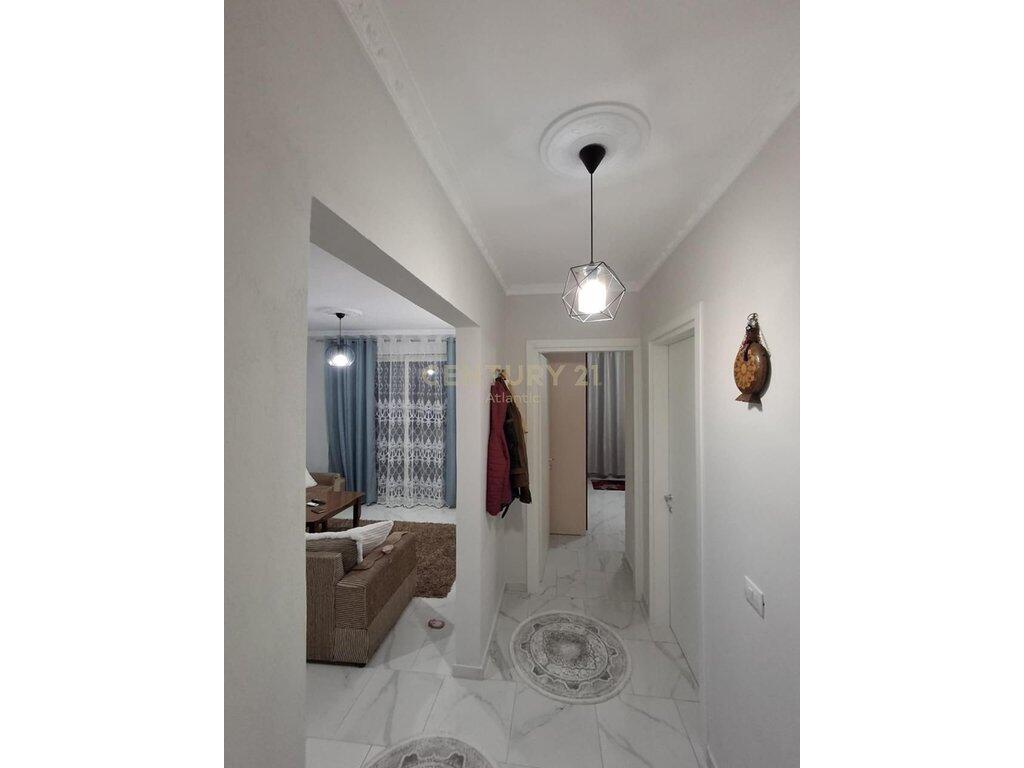 JEPET ME QIRA APARTAMENT 2+1 RROTA KUQEE PLAZH DURRES !