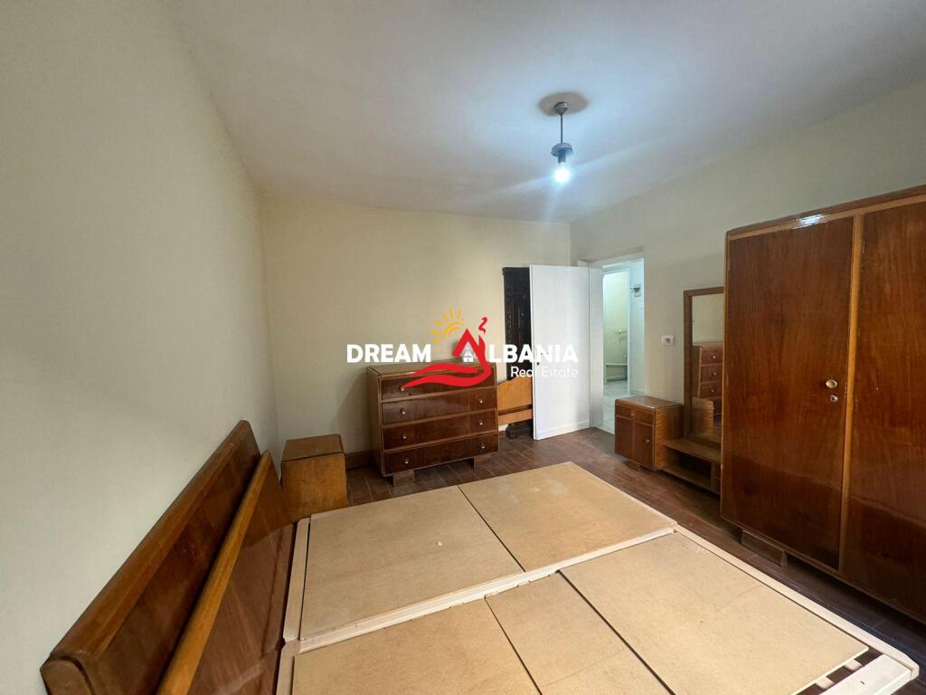 Appartamento 2+1/Ufficio in affitto in via 21 Dhjetori, Muhamet Gjollesha (ID 4229423).
