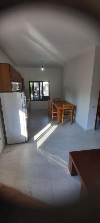 jepet me qira apartament 2+1 Kati pare i nje vile 