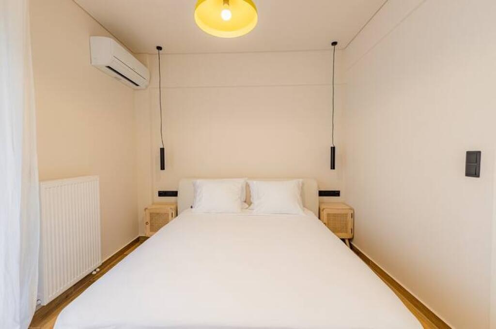 Apartament Me Qera 1+1+Post Parkimi Tek 5 Maji (ID B2101235) Tirane