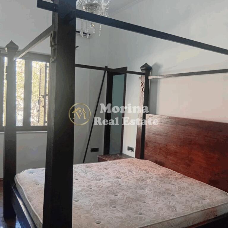 Apartment 2+1 with veranda, Barricades Street in the center of Tirana, 1200 Euro/month.