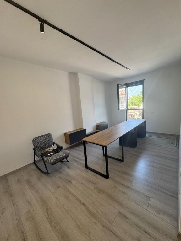 Office for rent, New Maternity