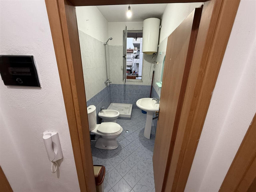 Apartament Me Qera 1+1 Tek Kodra e Diellit (ID B2101234) Tirane