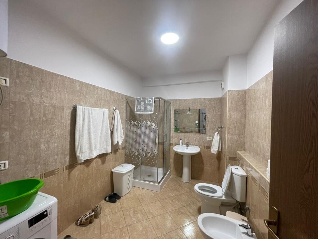Apartament 2+1 per qira Ali Demi !