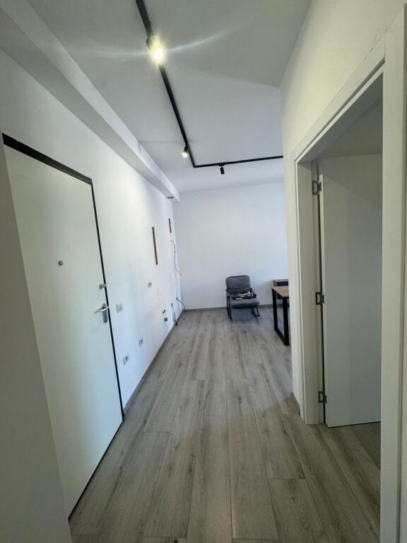 Appartamento per ufficio in affitto Brrryli