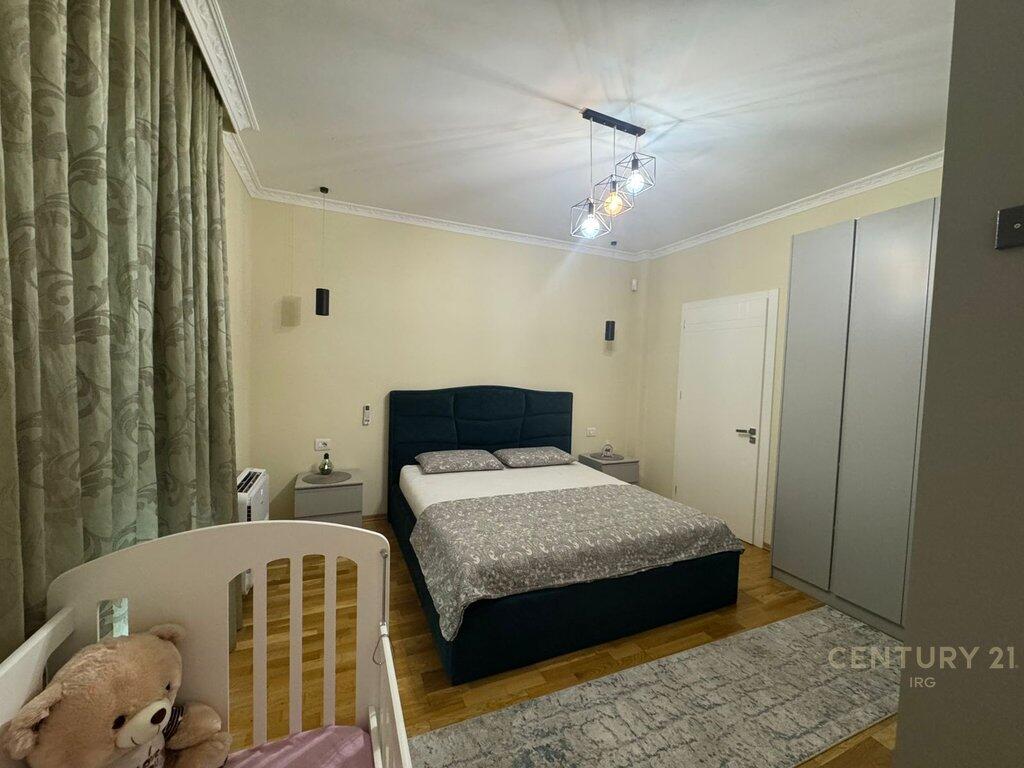 3-STOREY VILLA FOR RENT AFTER QTU!