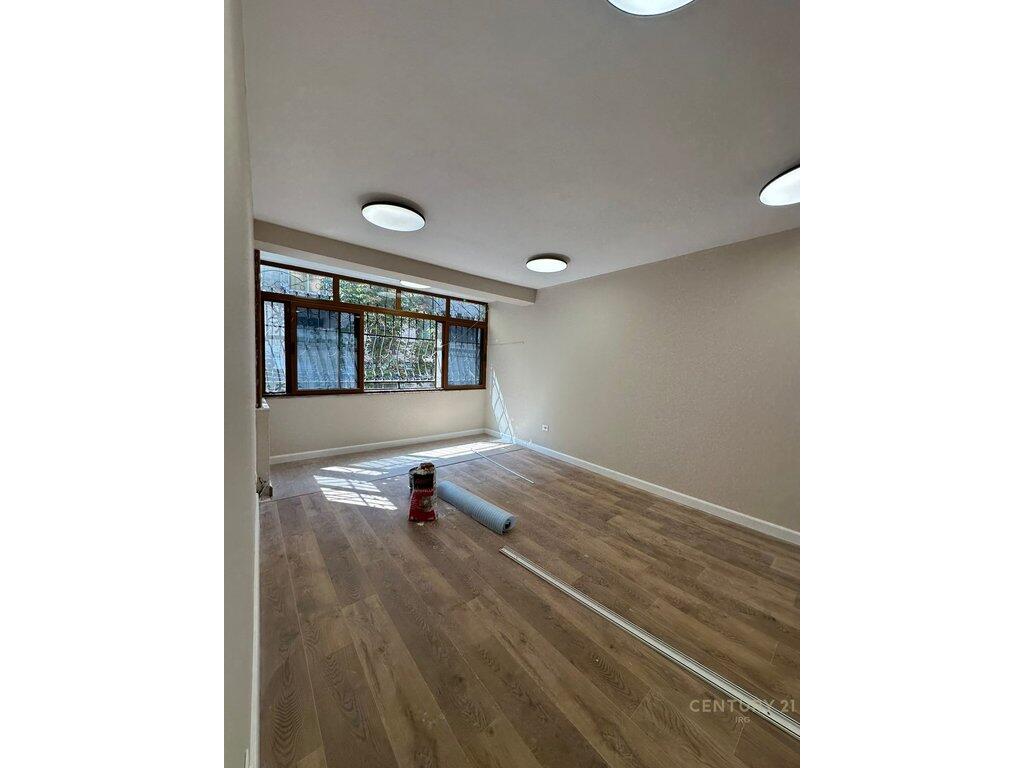 APARTMENT 2+1 FOR SALE NEAR PETRO NINI!