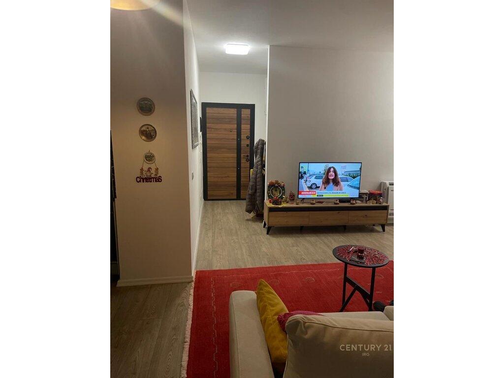 Jepet me Qira Apartament te Univers City – 2+1