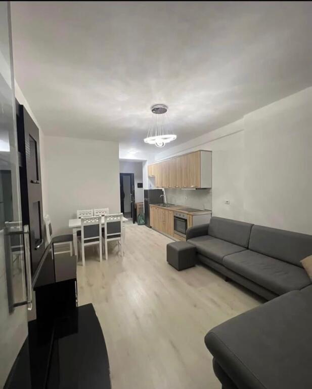 Appartamento 1+1 in affitto  5° piano palazzo con ascensore  Arredato  A Astir vicino a Teodor Keko  Prezzo 450€
