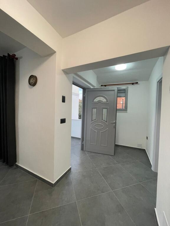 Private house 2+1 at Riza Cerova!
