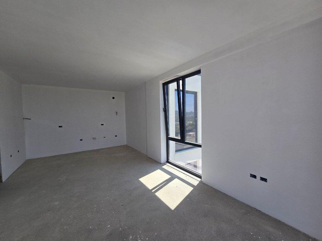 SUPER APPARTAMENTO IN VENDITA AL LAGO DI FARKA. 224,000 €