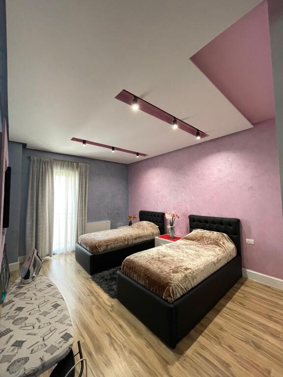 ✨ AFFITTASI SUPER APPARTAMENTO 2+1+2 + POSTO AUTO ✨ 📍 Unaza e Re, Complesso Green City