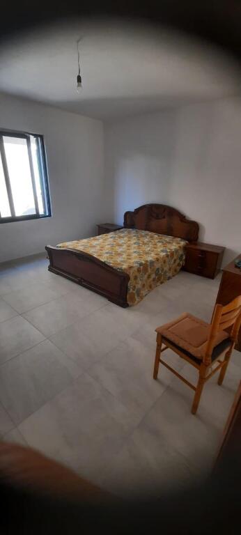 jepet me qira apartament 2+1 Kati pare i nje vile 