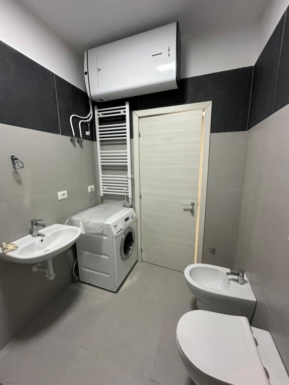 🏢 In Affitto – Appartamento Moderno 2+1 presso River Residence, Teodor Keko